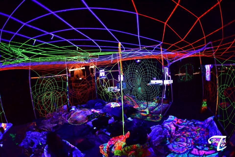 Christopher Peter VanderEssen‎